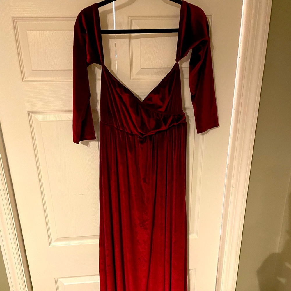 Beautiful red velvet maternity gown